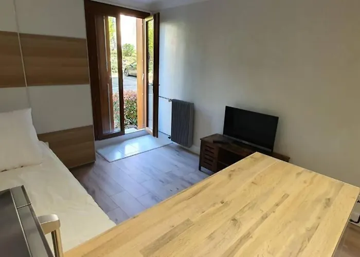 Apartment Rambouillet, Studio, Proche Gare Et Chateau